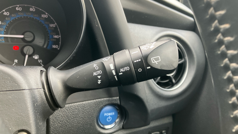 Toyota Auris 1.8 Hybrid Design TSS 5dr CVT [Nav] Hybrid Hatchback